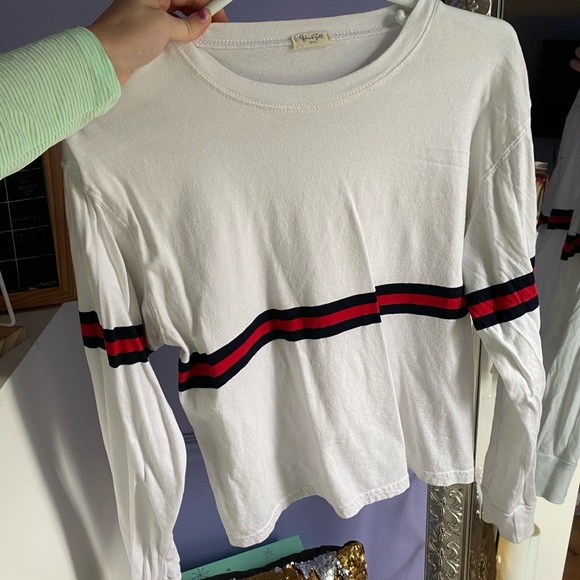 Brandy Melville Tops - Brandy Melville long sleeve Brandy Melville Tops - Brandy Melville long sleeve